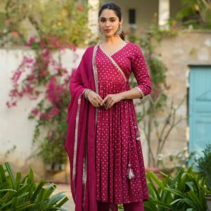 Ethnic Suits / 3-Piece Sets